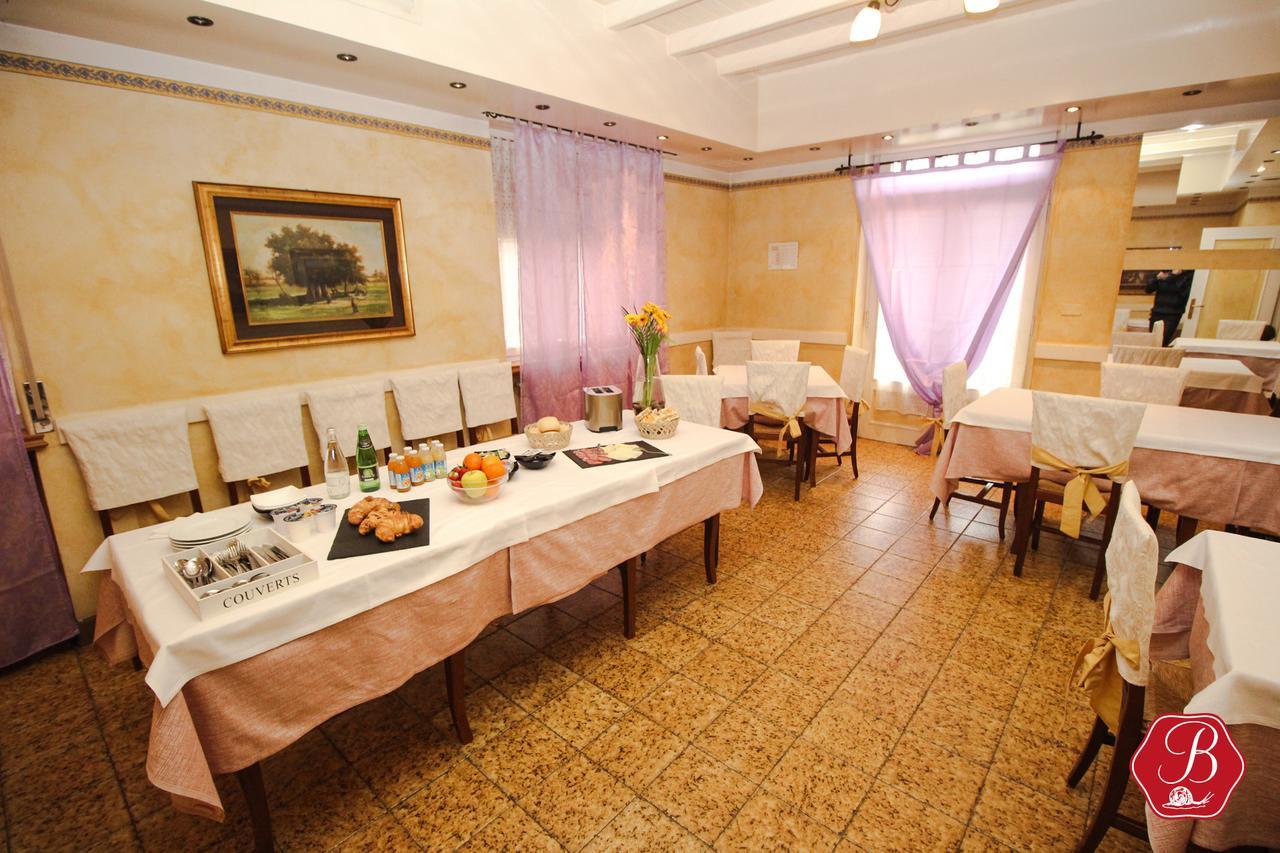 Trattoria Bettola Acomodação com café da manhã Lonato Exterior foto